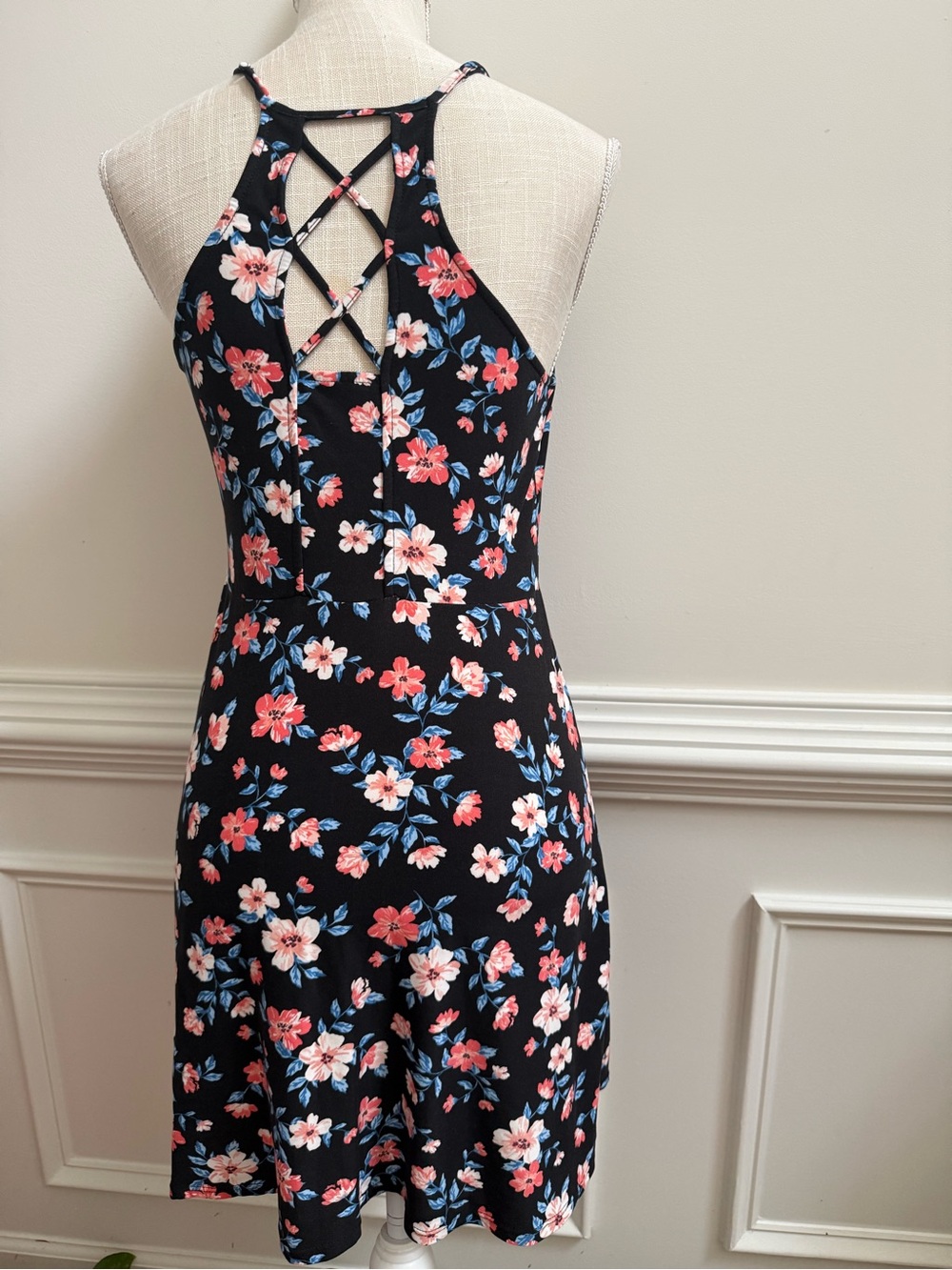 No Boundaries Black Floral Ruffle-Front Spaghetti Strap Dress - Picture 5 of 8